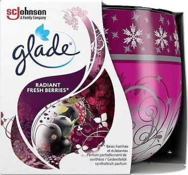 Ароматна свещ Glade Radiant Fresh Berries с декоративно фолио, обогатена с етерични масла, опаковка от 2 броя (2 x 120 g)