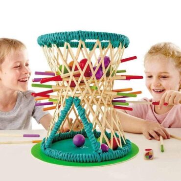 Hape Дървена игра с издърпване на клечки Hape - Pallina